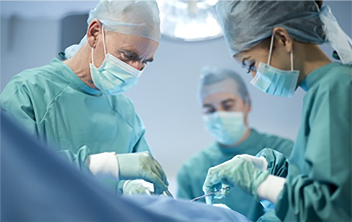 عوارض عمل بینی، مراحل جراحی و مراقبت‌های بعد از عمل